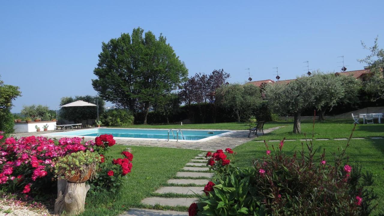 Bed and Breakfast Il Gelso Di Barcuzzi Лонато Екстер'єр фото